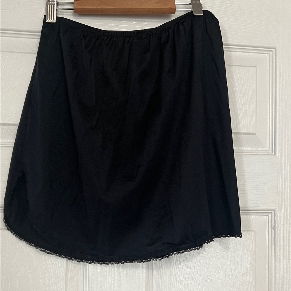 Vanity fair short slip